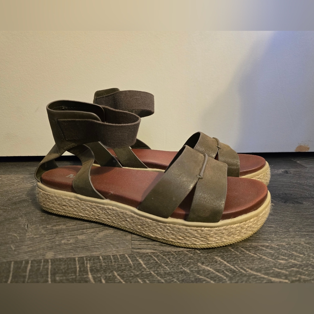 Imelda Sandal